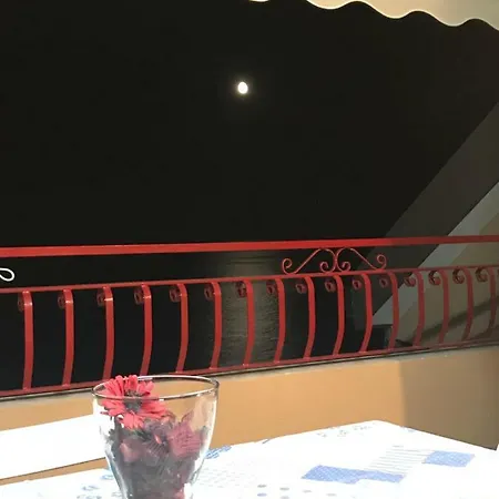 La Casa Del Sole Sorgente Apartman Letojanni